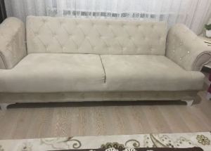 Temiz Krem ve fusya renkleri yeni koltuk takımı