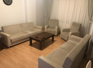 Karyola baza tek kişilik ahşap mobilyadır 14 2 adet tekli koltuk, 2 adet üçlü koltuk salon takımı