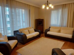 ikinci el bahçe koltuk takımı 12 3-2-1-1 salon Koltuk Takımı Kolçak ve arka kısımları suni deri