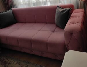 Öğrenci için İnegöl Mobilya Koltuk Takımları, İnegöl Mobilya Dükkanı 16 Pembe ve gri renk ikinci el tertemiz koltuk takımı şık ve hatasız