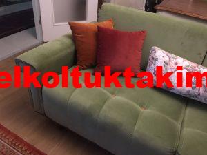 Karyola baza tek kişilik ahşap mobilyadır 12 2 adet tekli olarak satılık yeni aldık fıstık yeşili koltuk takımı