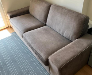 ikea üçlü koltuk! daha küçük bir eve taşınacağım için satılık!