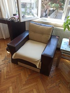 Karyola baza tek kişilik ahşap mobilyadır 1 KENARLARI DERİ KOLTUK TAKIMI köşe takımları ve daha nice kaliteli