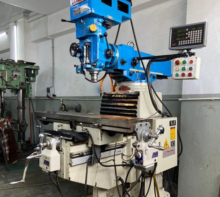 Kalıpçılar için Freze Tezgahı 5 Numara ikinci el Otomatik